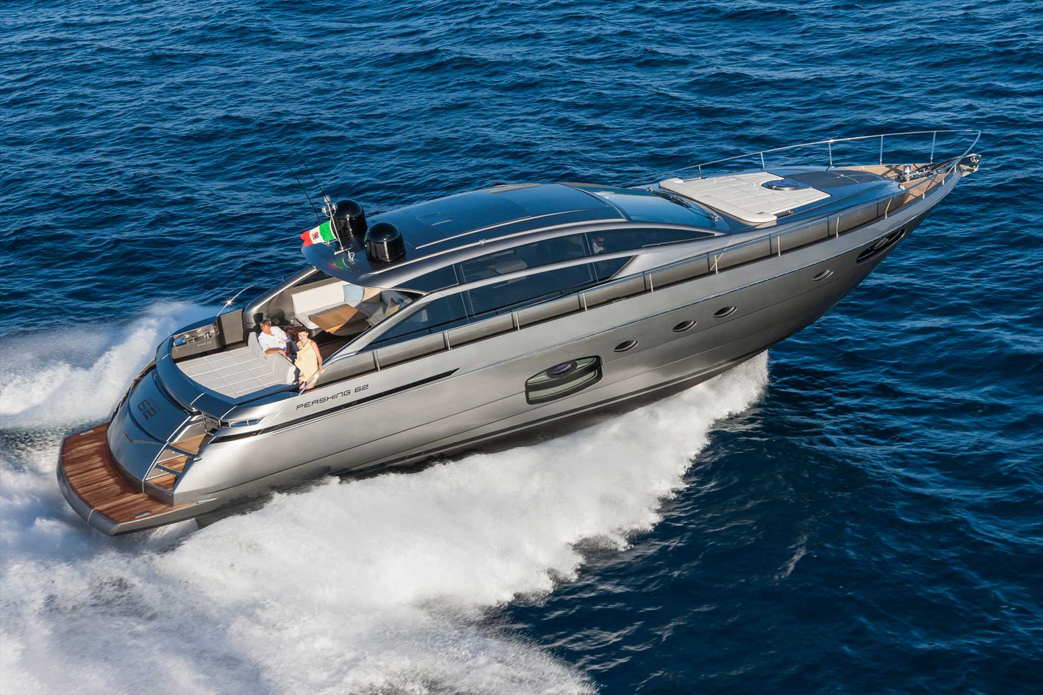 Pershing 62